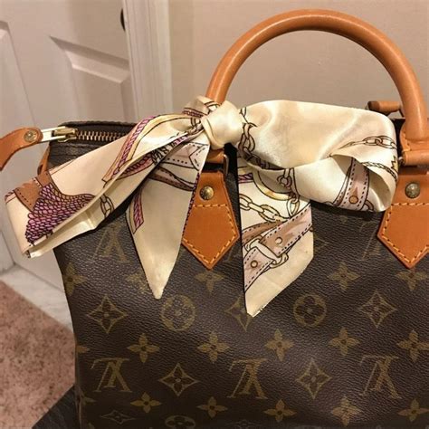 how to tie a scarf louis vuitton bag|twilly on handbag.